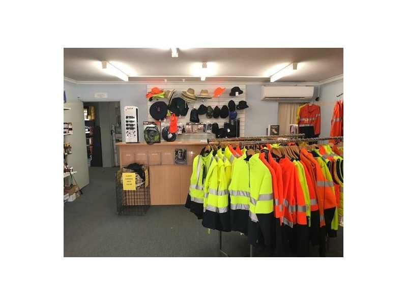 Unit 2/229-233 John Street, Singleton NSW 2330