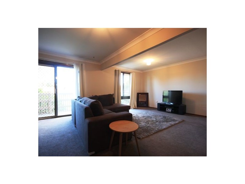 Units 1 & 2/8 Button Close, Singleton NSW 2330