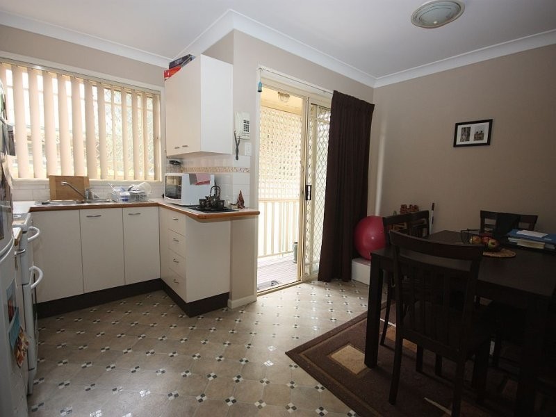 2/39 Castlereagh Street, Singleton NSW 2330