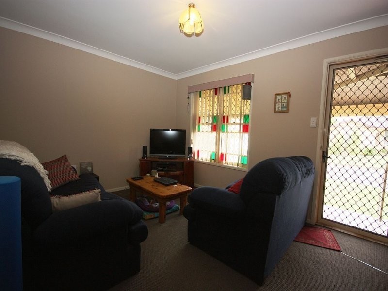 2/39 Castlereagh Street, Singleton NSW 2330