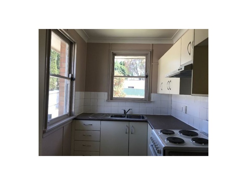 4 Wentworth Avenue, Singleton NSW 2330