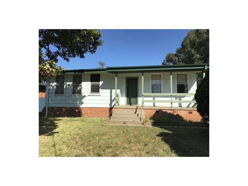 6 Wentworth Avenue, Singleton NSW 2330