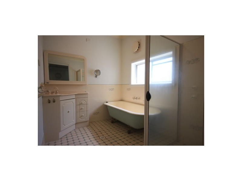 28 Pitt Street, Singleton NSW 2330