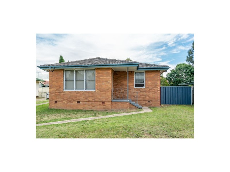 4 Wentworth Avenue, Singleton NSW 2330