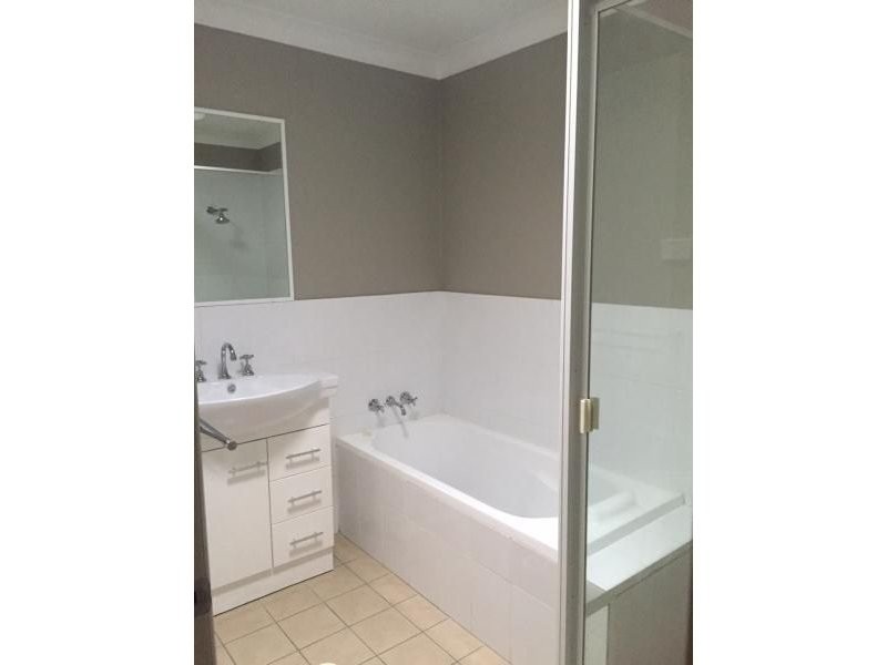 2/6 Eveleigh Close, Singleton NSW 2330