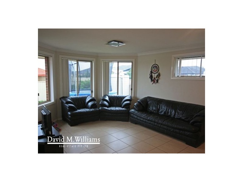 2/42 Pioneer Road, Singleton NSW 2330