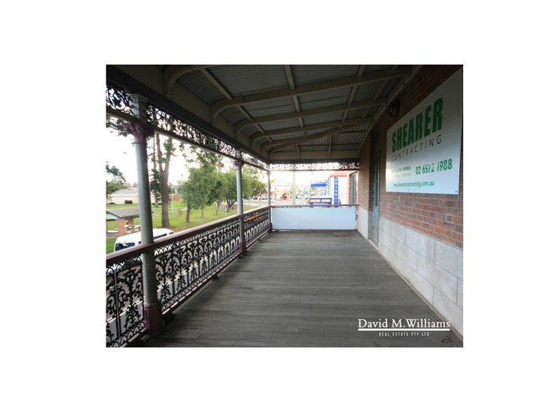 Level 1, 2/100 George Street, Singleton NSW 2330