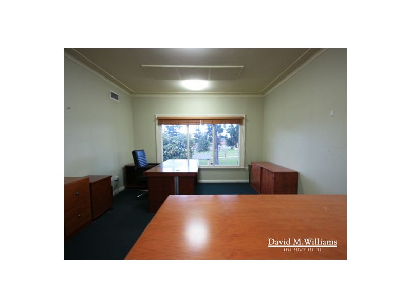 Level 1, 2/100 George Street, Singleton NSW 2330