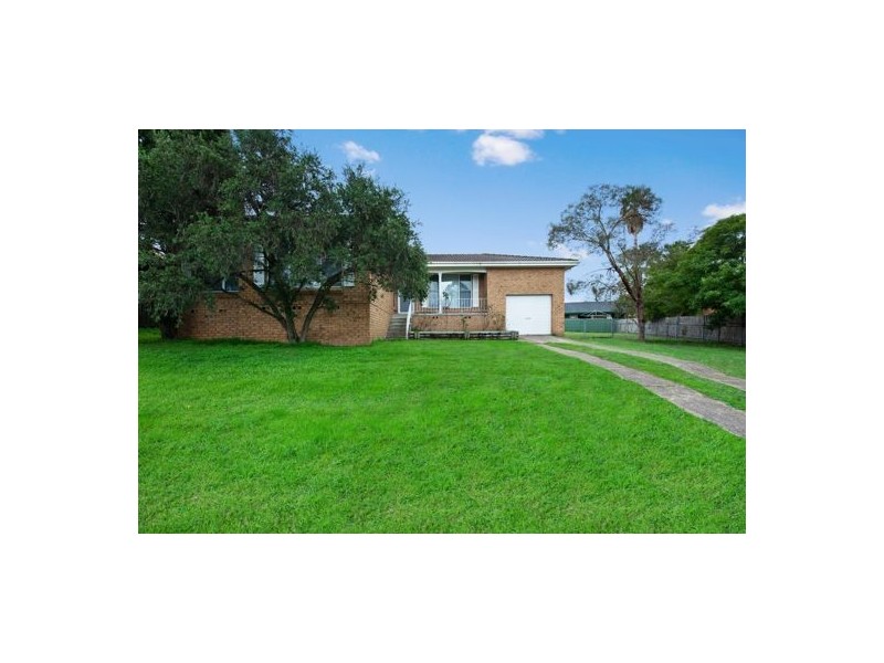 19 Simpson Terrace, Singleton NSW 2330