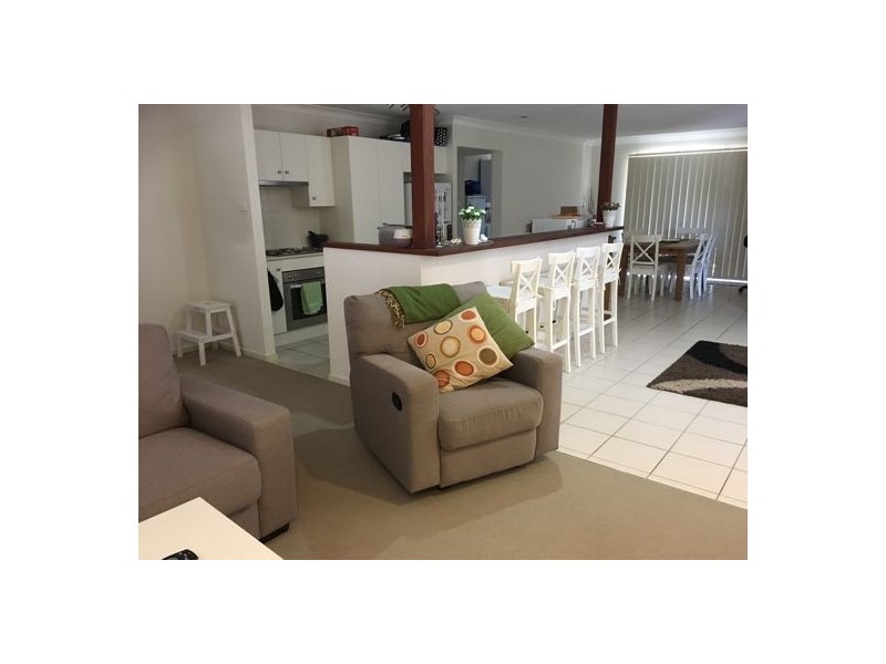 4 Clarke Close, Singleton NSW 2330