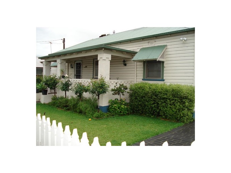 92 Castlereagh Street, Singleton NSW 2330
