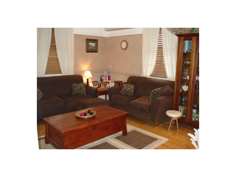 92 Castlereagh Street, Singleton NSW 2330