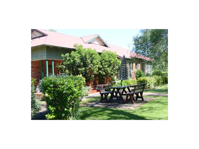 33-35 Raworth Street, Singleton NSW 2330