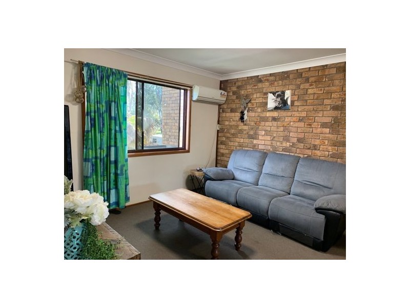 2/14 Kelso Street, Singleton NSW 2330