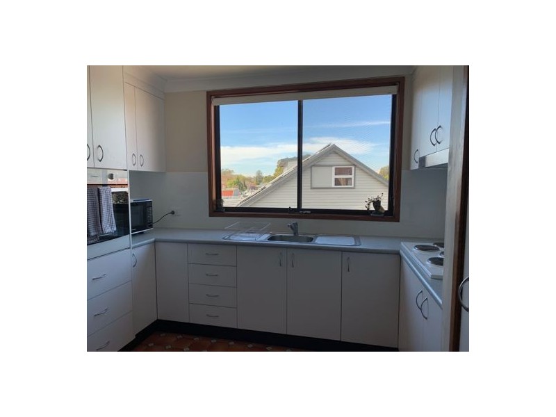 2/14 Kelso Street, Singleton NSW 2330