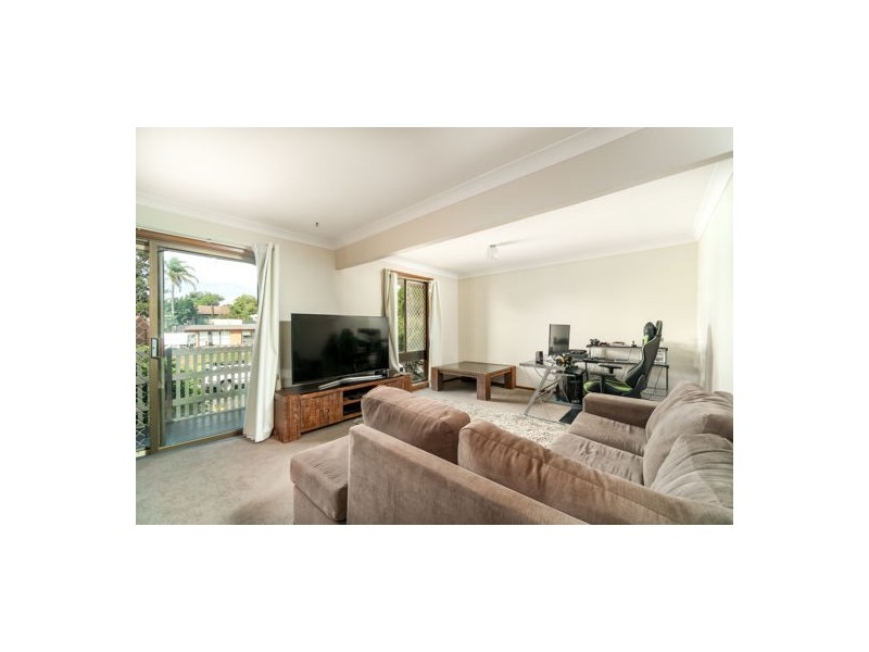 8 Button Close, Singleton NSW 2330