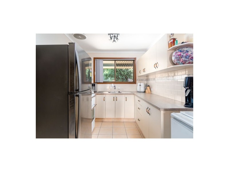 8 Button Close, Singleton NSW 2330
