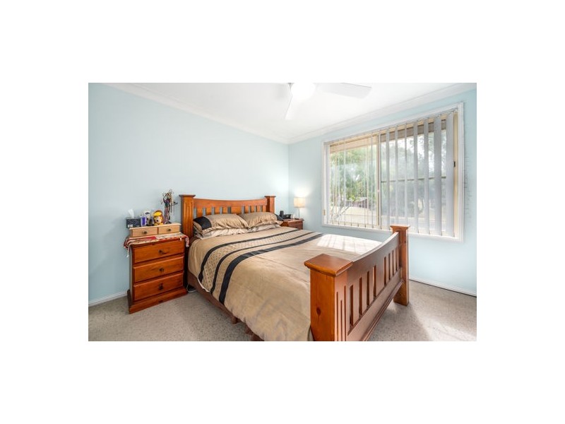 2/11 Richards Avenue, Singleton NSW 2330