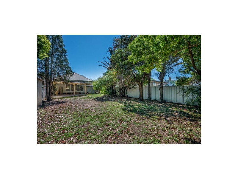 9 Albert Street, Singleton NSW 2330