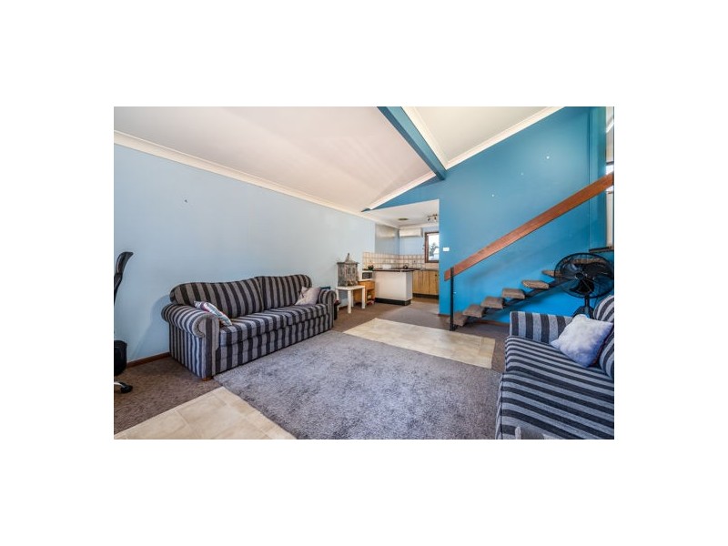 7/18 Howe Street, Singleton NSW 2330