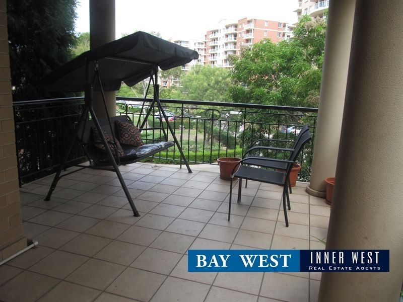 27/3  Bradley Place, Liberty Grove NSW 2138