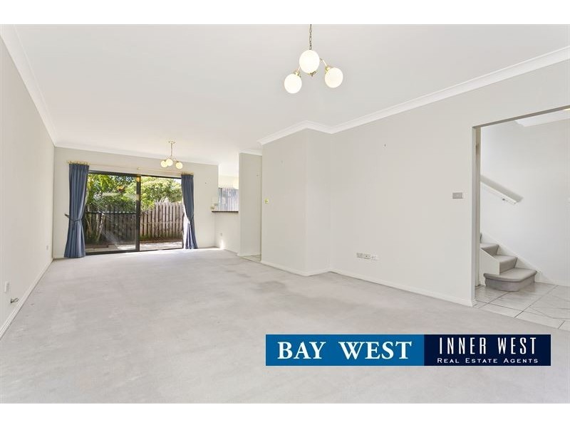 8 Simeon Place, Liberty Grove NSW 2138