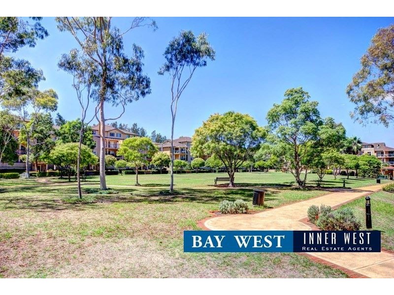 8 Simeon Place, Liberty Grove NSW 2138