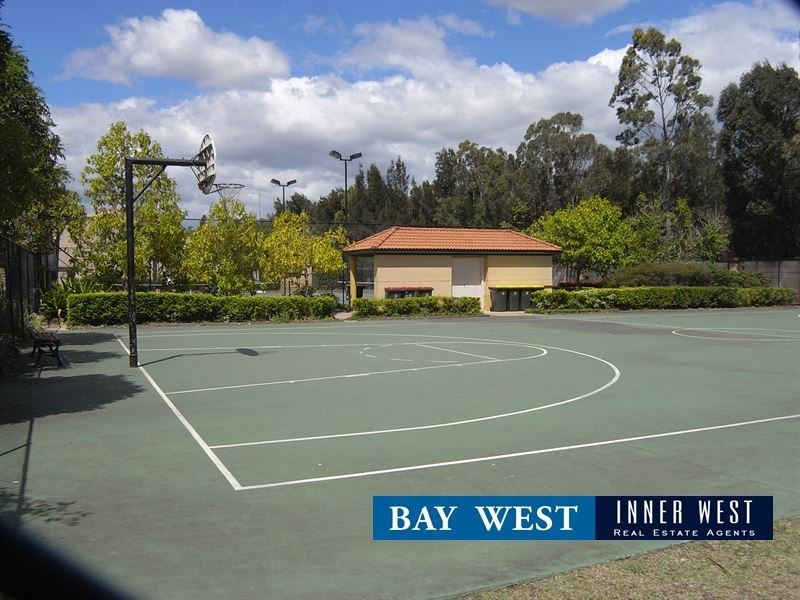 906/4 Wentworth Drive, Liberty Grove NSW 2138