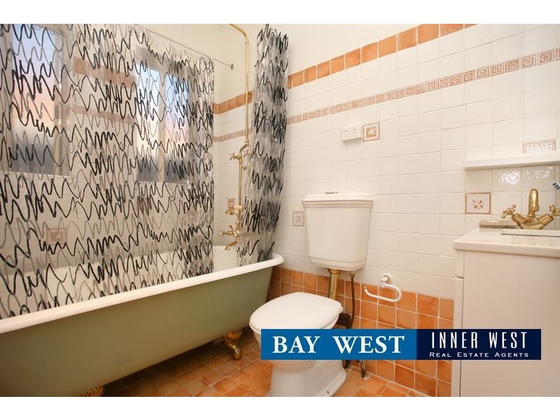 102 Queen Street, Concord West NSW 2138