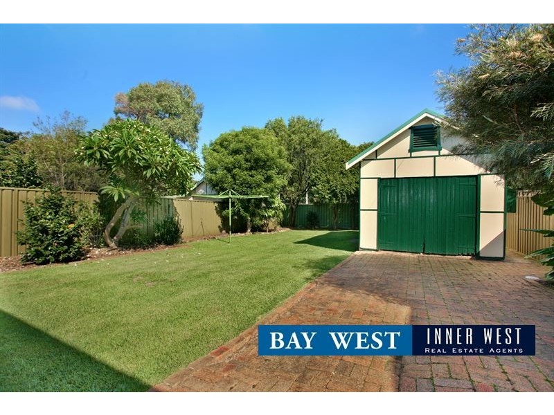 102 Queen Street, Concord West NSW 2138