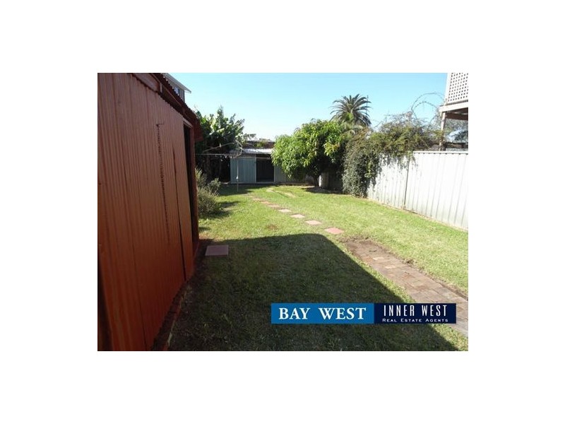 16 Hillcrest Avenue, Homebush NSW 2140