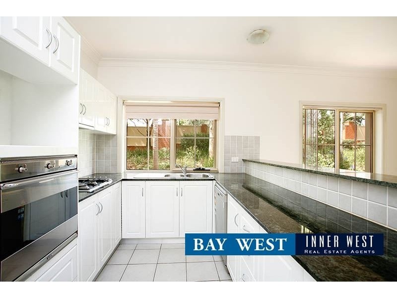 7/4 Mortimer Lewis Drive, Huntleys Cove NSW 2111