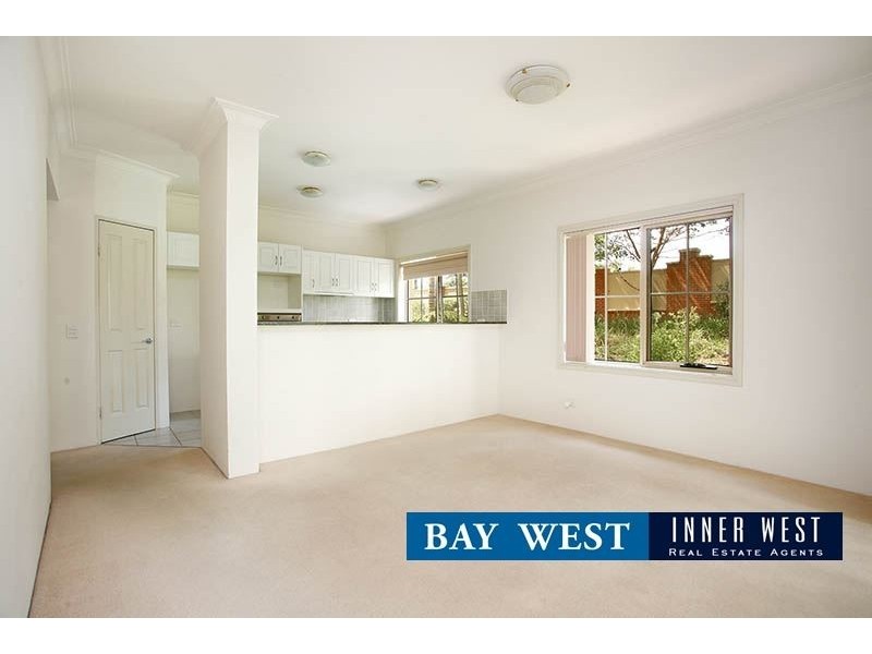 7/4 Mortimer Lewis Drive, Huntleys Cove NSW 2111