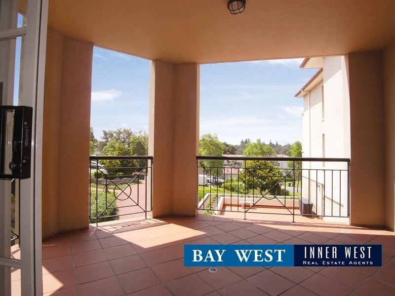 7/4 Mortimer Lewis Drive, Huntleys Cove NSW 2111