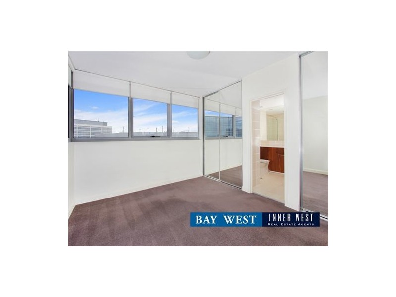 701/2 Rider Boulevarde, Rhodes NSW 2138