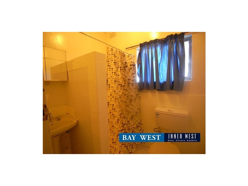 4 Kanoona Avenue, Homebush NSW 2140