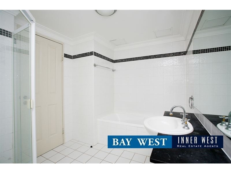 801/4 Wentworth Drive, Liberty Grove NSW 2138