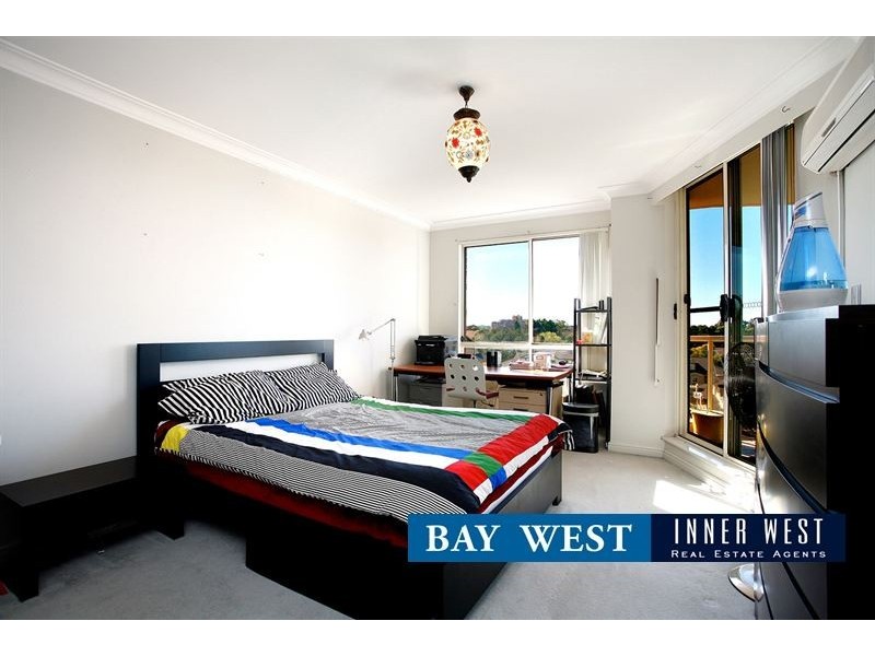 801/4 Wentworth Drive, Liberty Grove NSW 2138