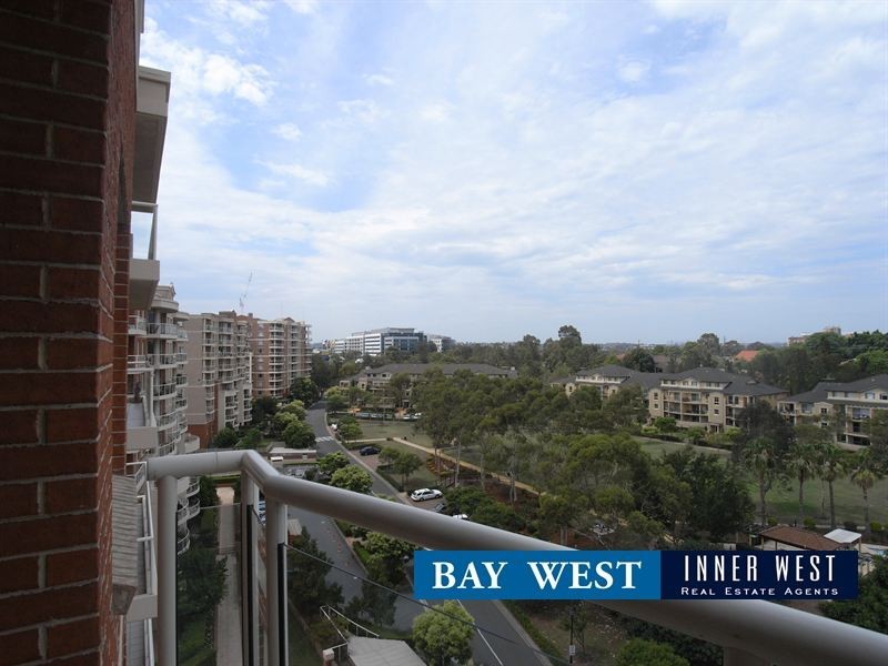 801/4 Wentworth Drive, Liberty Grove NSW 2138