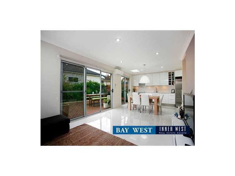 1/30 Llewellyn Street, Rhodes NSW 2138