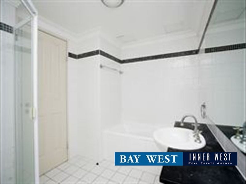 801/4 Wentworth Drive, Liberty Grove NSW 2138