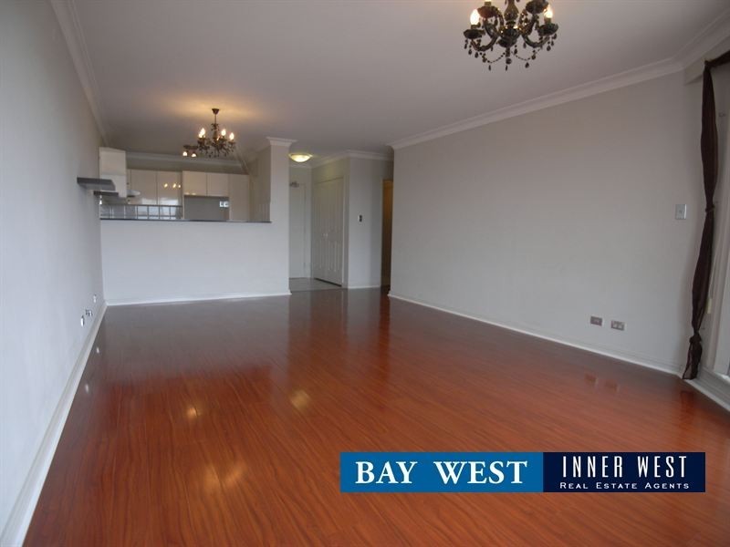 801/4 Wentworth Drive, Liberty Grove NSW 2138