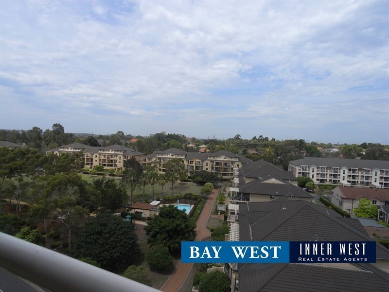 801/4 Wentworth Drive, Liberty Grove NSW 2138