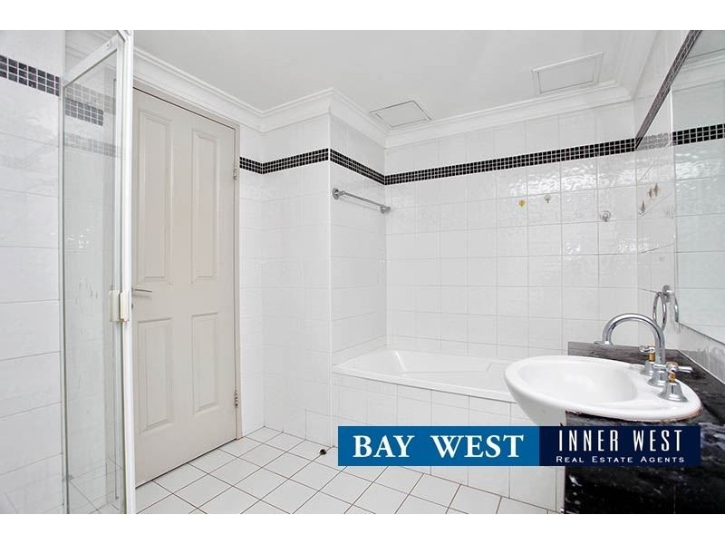 601/4 Wentworth Drive, Liberty Grove NSW 2138