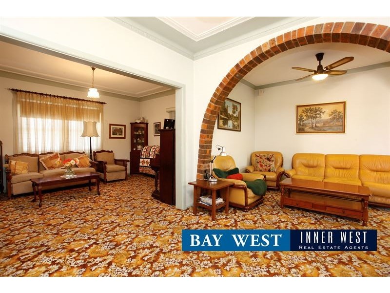 37 Blaxland Road, Rhodes NSW 2138
