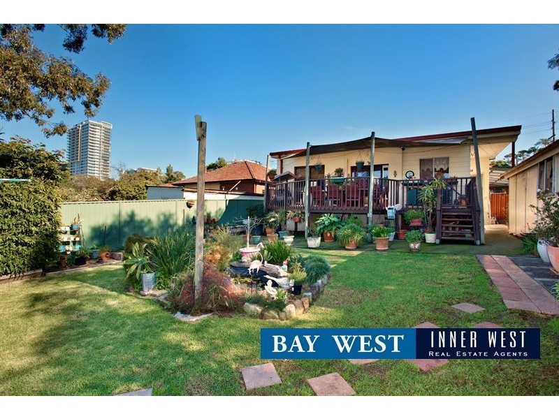 37 Blaxland Road, Rhodes NSW 2138