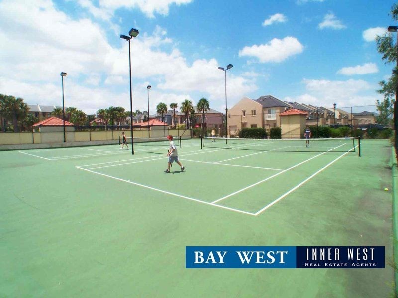 805/8 Wentworth Drive, Liberty Grove NSW 2138