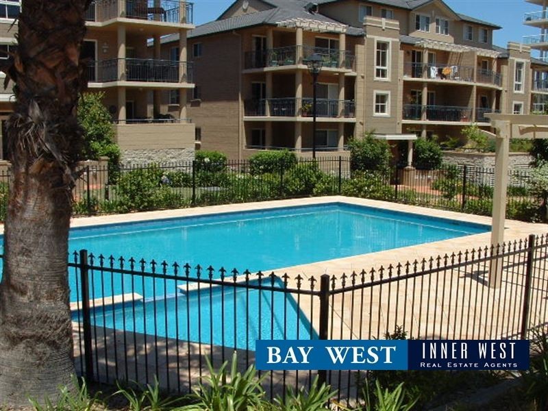 805/8 Wentworth Drive, Liberty Grove NSW 2138