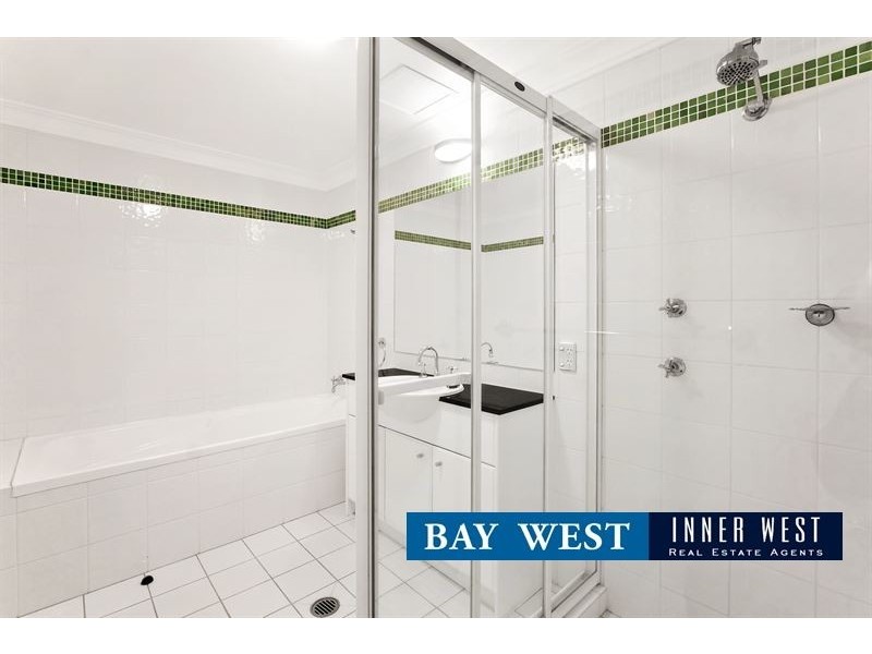 705/6 Wentworth Drive, Liberty Grove NSW 2138