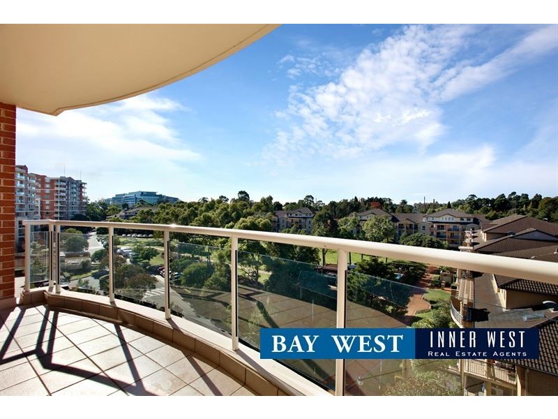 601/4 Wentworth Drive, Liberty Grove NSW 2138